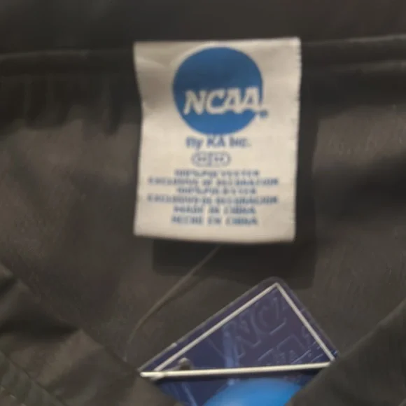 unc windbreaker - Picture 2 of 3